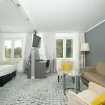 Sl'otel Im Parforcehaus Hotel
