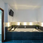 Hotel Sl'otel Im Parforcehaus 4*