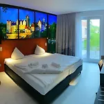 Sl'otel Im Parforcehaus 4*