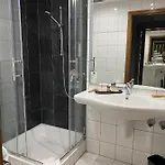 Sl'otel Im Parforcehaus