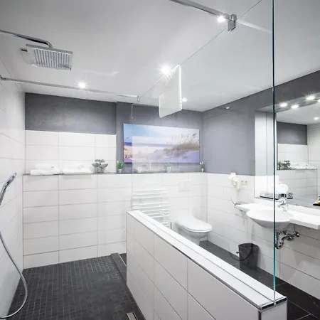 Hotel Sl'otel Im Parforcehaus 4*