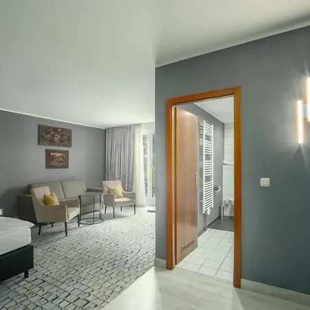 Sl'otel Im Parforcehaus 4* Bernburg