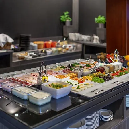 Sl'otel Im Parforcehaus 酒店