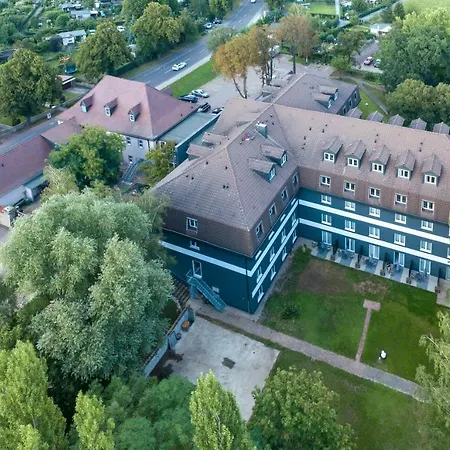 Sl'otel Im Parforcehaus Bernburg