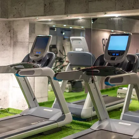 Sl'otel Im Parforcehaus فندق 4*