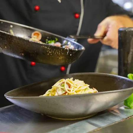 Sl'otel Im Parforcehaus فندق 4*