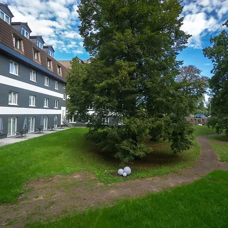 Sl'otel Im Parforcehaus 4*