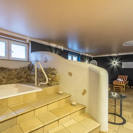 Hotel Sl'otel Im Parforcehaus