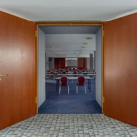 Sl'otel Im Parforcehaus Hotel Bernburg