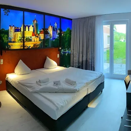 Sl'otel Im Parforcehaus 4*