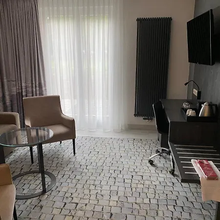 Hotel Sl'otel Im Parforcehaus