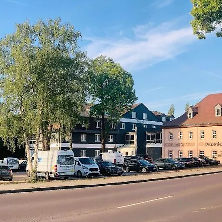 Sl'otel Im Parforcehaus