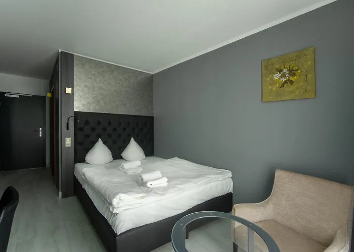 Sl'otel Im Parforcehaus 4* Bernburg