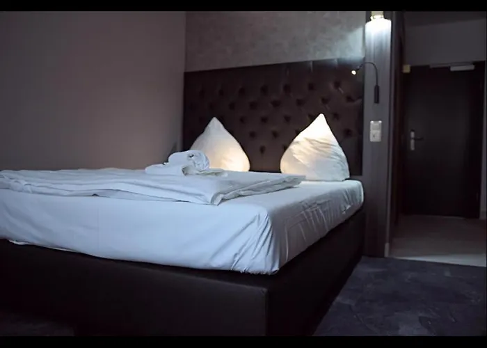 Sl'otel Im Parforcehaus 4* Bernburg