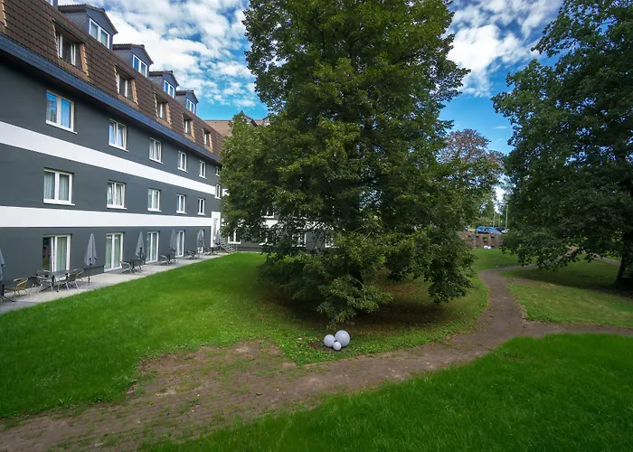 Sl'otel Im Parforcehaus 4*