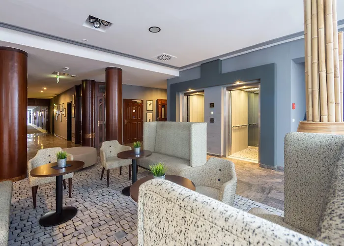 Sl'otel Im Parforcehaus Bernburg