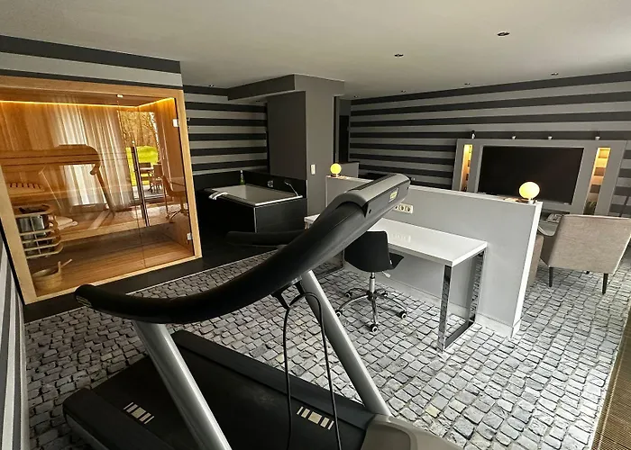 Sl'otel Im Parforcehaus