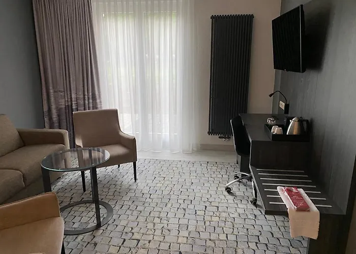 Ξενοδοχείο Sl'otel Im Parforcehaus