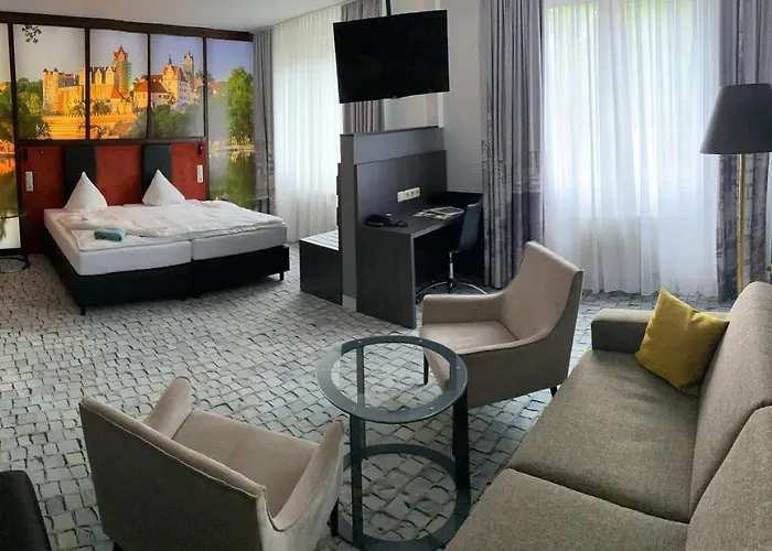 Hotel Sl'otel Im Parforcehaus 4*